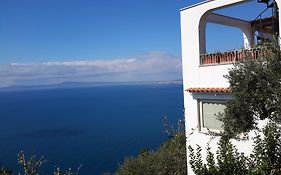 Villa ambrosio B&B